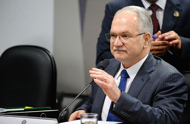 Fachin e a PGR querem livrar Moro no pleno do STF