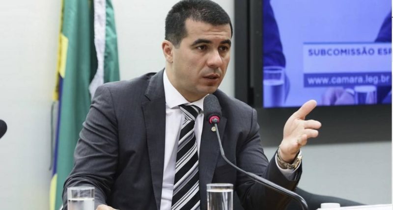 juiz, porsche, deputado, inadimplencia