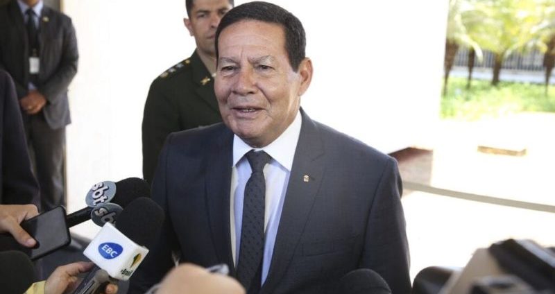 mourao, salario, teto, militares