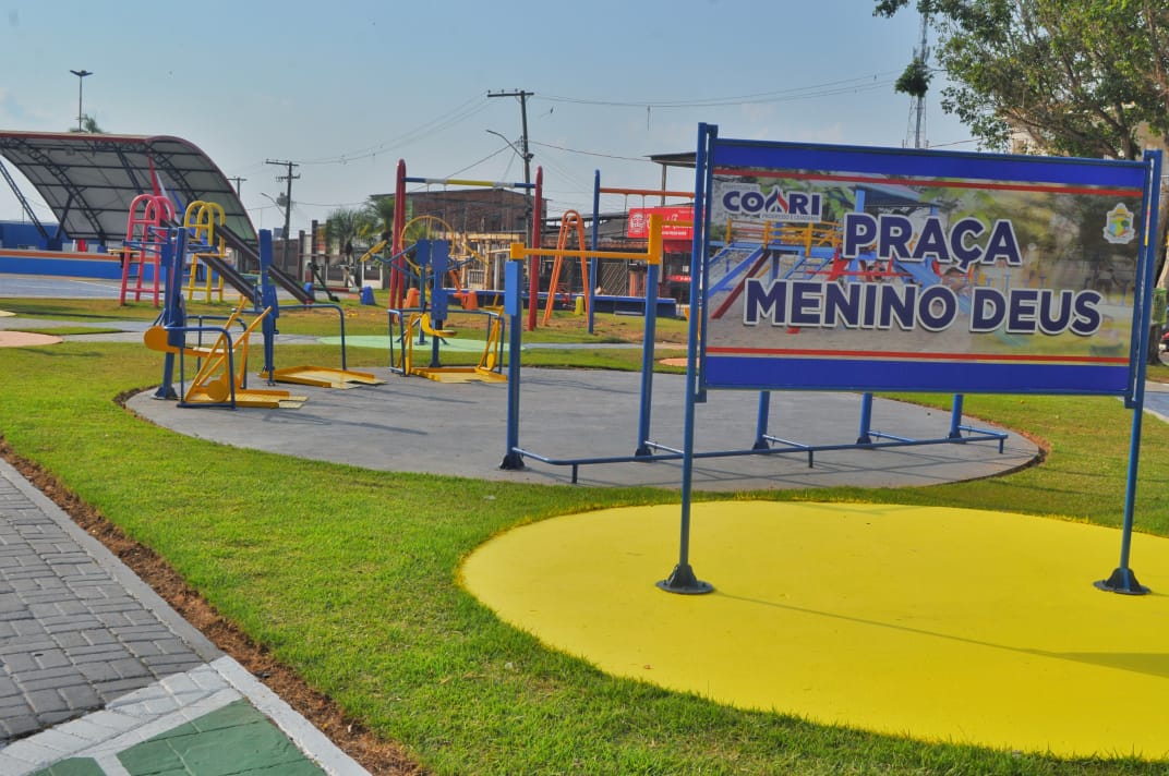 Prefeito Adail Filho entrega Praça Menino Deus para a população de Coari