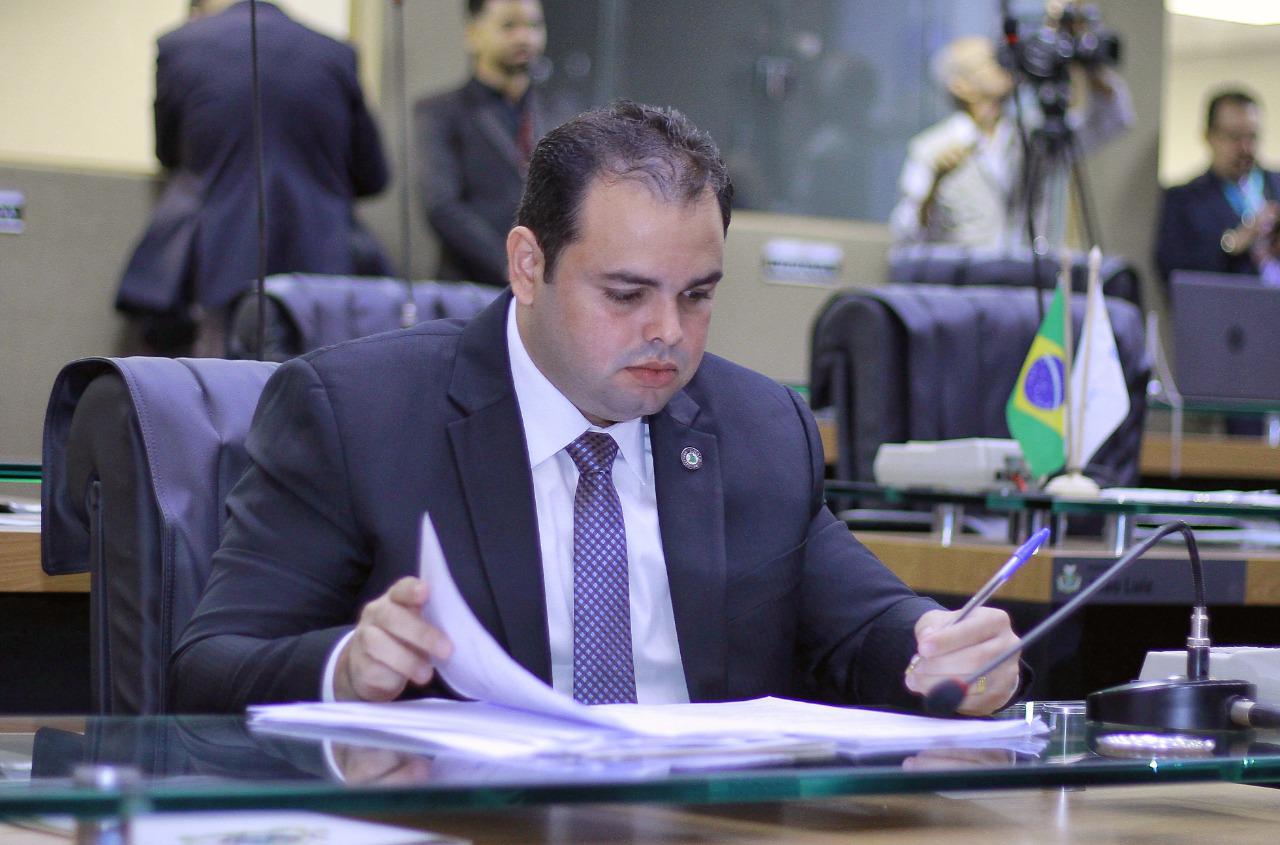 Deputado quer ampliar recursos da Fapeam em pesquisas do coronavírus
