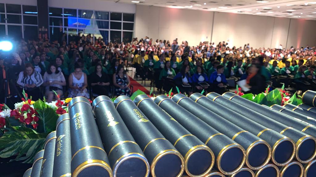 Formatura virtual vai reunir mais de 30 mil alunos no sábado