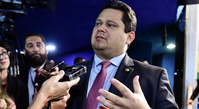 senadores, reeleicao, alcolumbre, antagonista