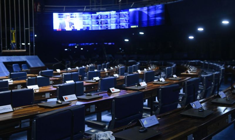 Senado retoma atividades presenciais após seis meses