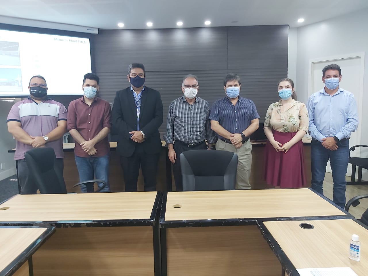 Fábrica de Taiwan chega à ZFM e anuncia contratação de trabalhadores