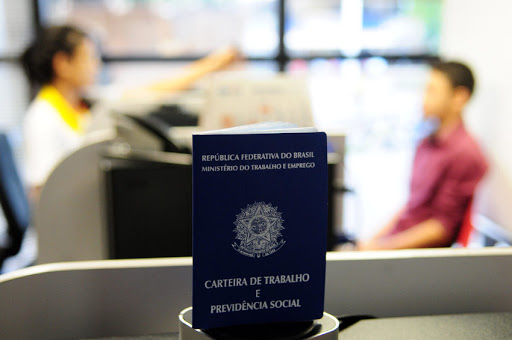 Brasil chega a 14,3 milhões de desempregados, maior taxa desde 2012