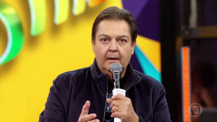 Faustão sente fortes dores e vai parar no Hospital Albert Einstein