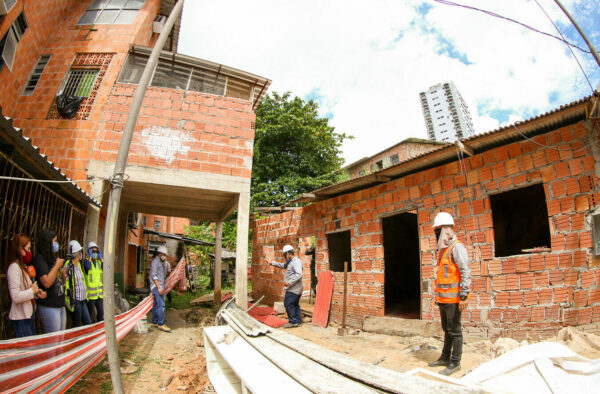 Prosamim tem 344 construções ilegais a remover