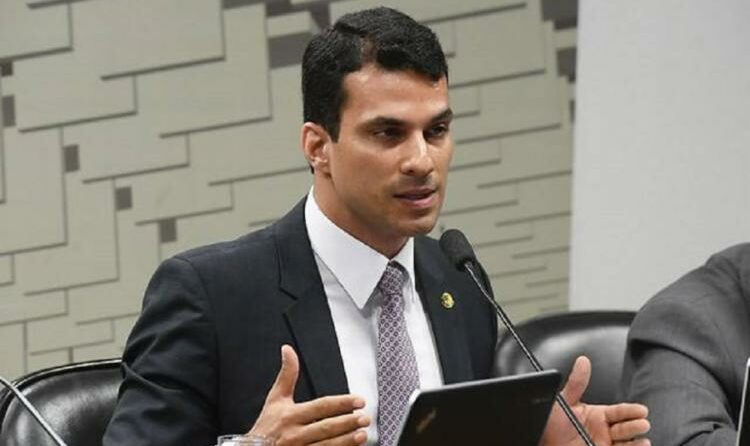 senador, modelo, estupro, modelo