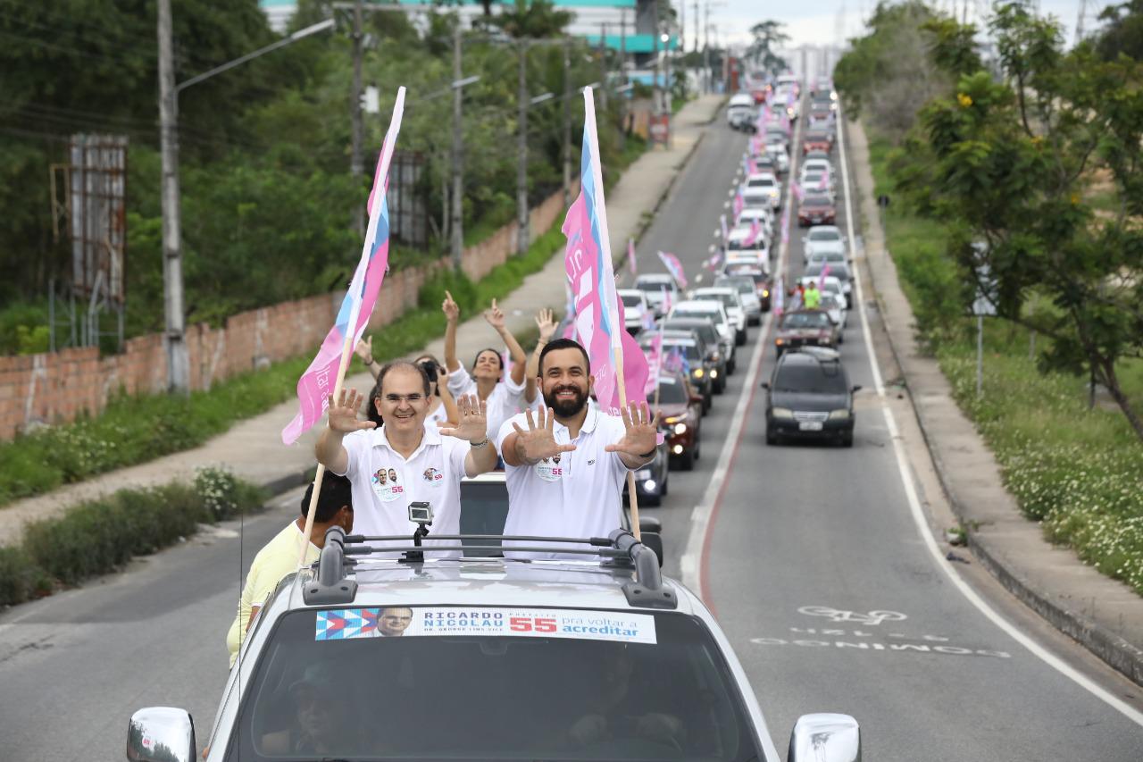 Nicolau e George Lins