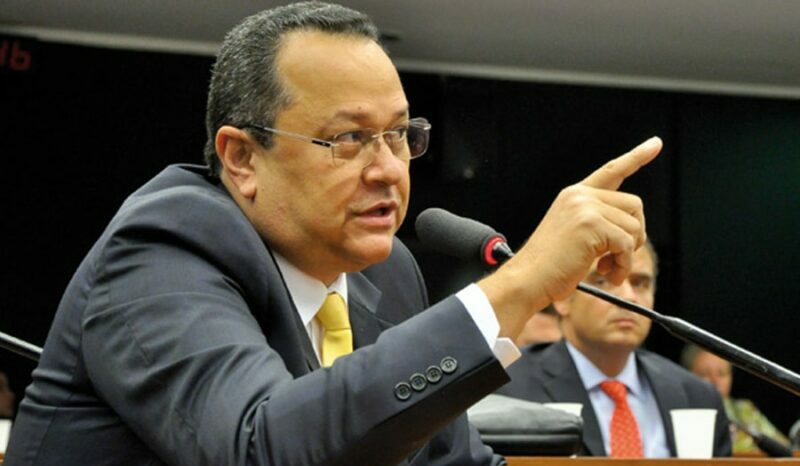 silas, perdendo, stf, rachadinhas