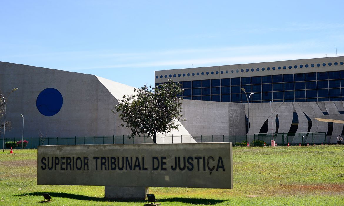 STJ tem histórico de “cemitério de operações”, diz jornal