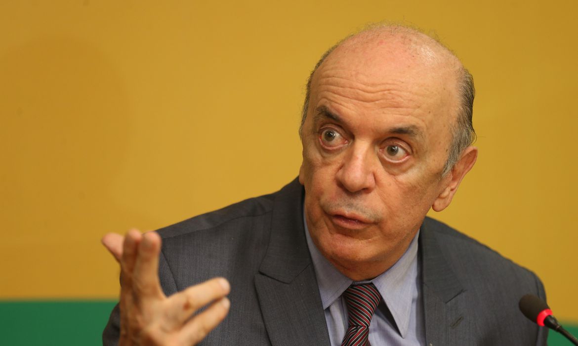 José Serra virá réu em processo de corrupção no último dia de prazo legal
