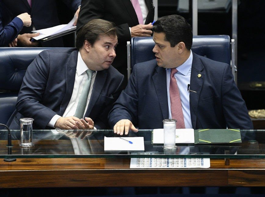 Derrotas de Maia e Alcolumbre no STF são comemoradas no Congresso