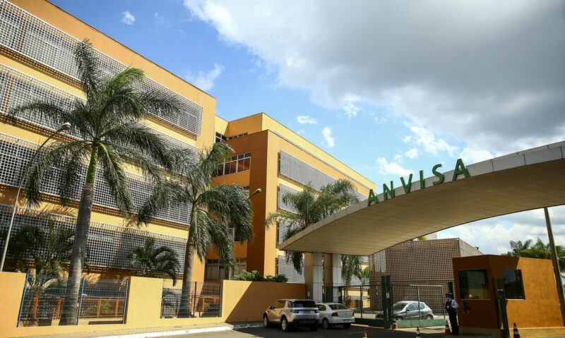 Anvisa autoriza teste de mais uma vacina contra a covid-19 no Brasil