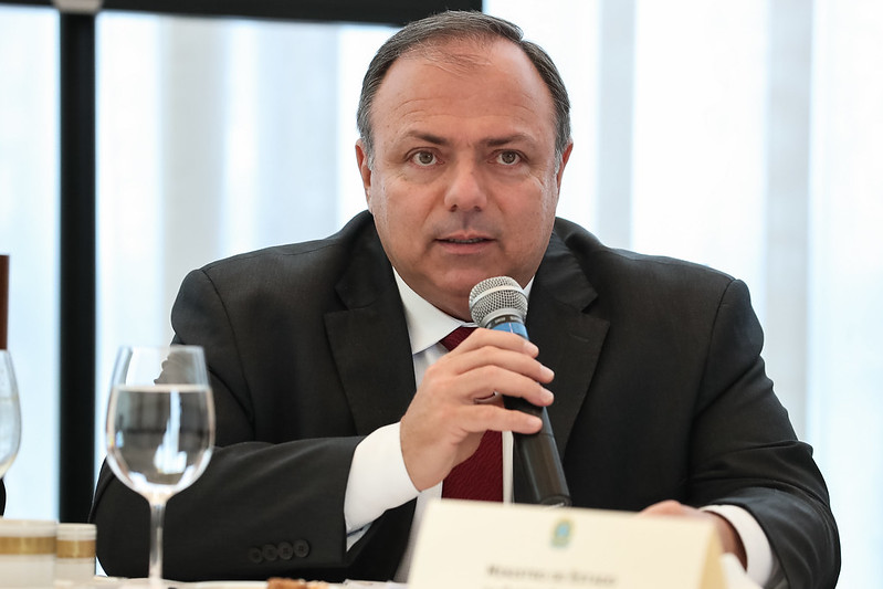 Pazuello planeja continuar fuga da CPI da covid, agora via STF