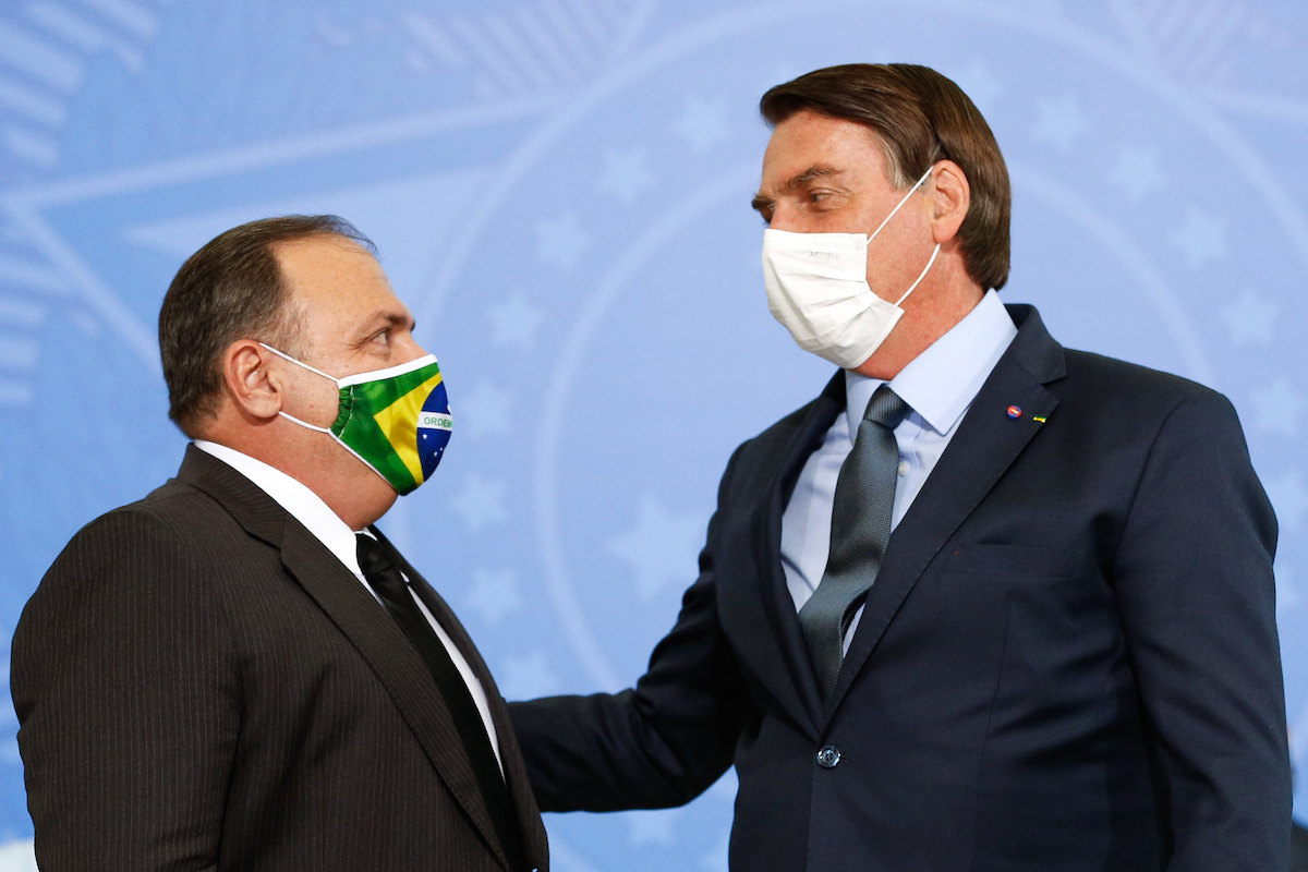 Bolsonaro usa Amazônia para proteger Pazuello