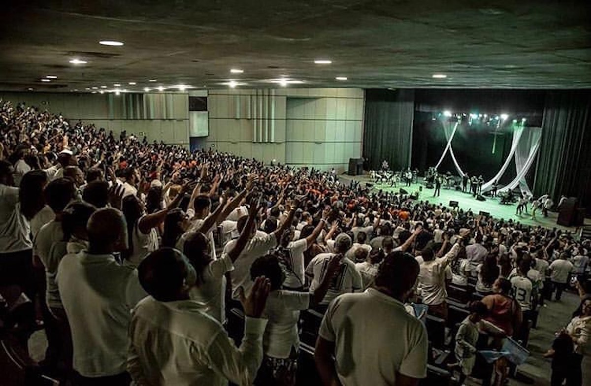 Igreja Restauração realiza cultos on-line por causa da pandemia
