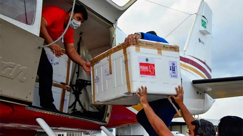 Decreto cria comissão especial para policiar distribuição de vacina