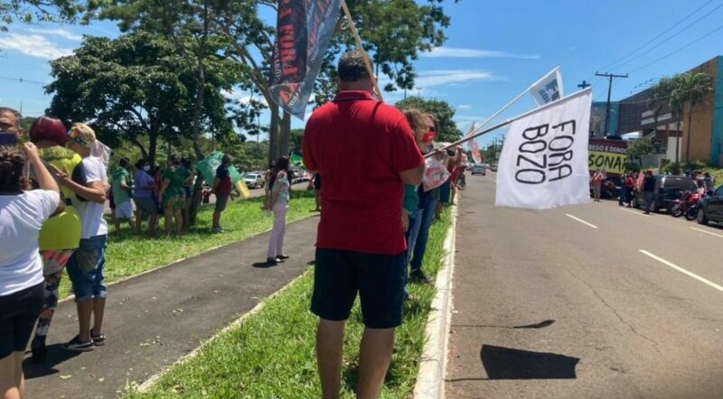 bolsonaro, ironiza, carreatas, impeachment