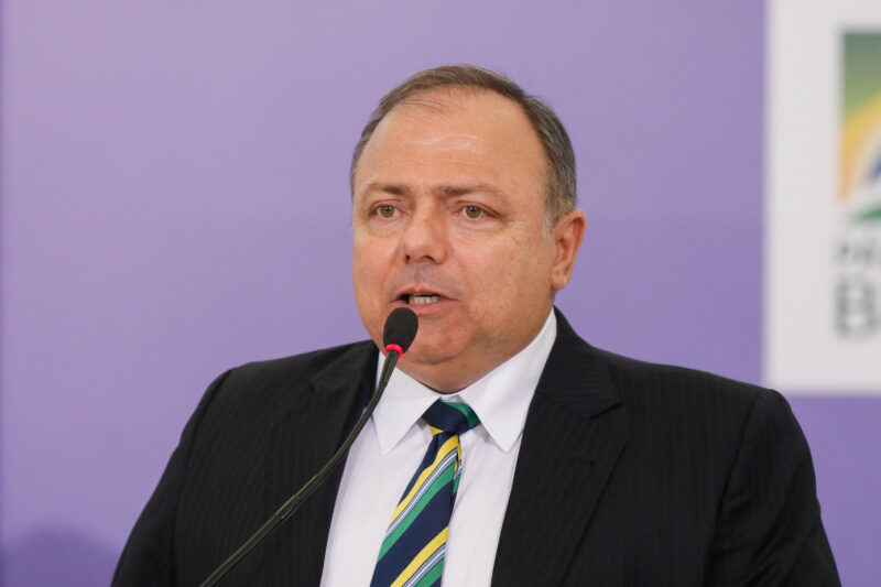 AGU reforça versão de que Pazuello não sabia da crise de oxigênio no AM