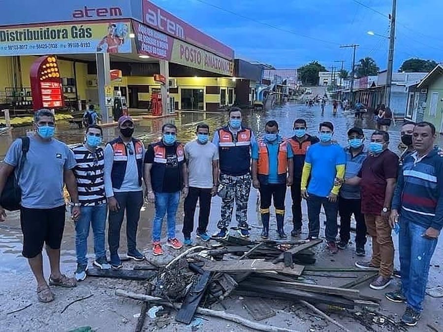 Eirunepé socorre Envira, no fundo e atacada por covid, dengue e arraias