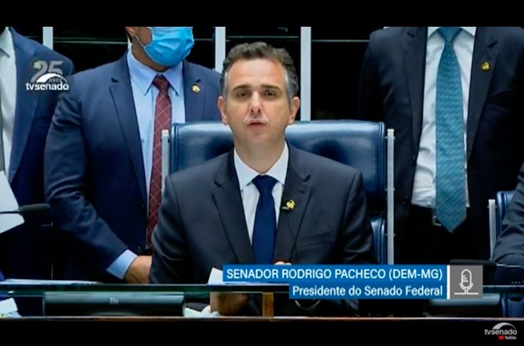 Com votos de Omar e Plínio, Pacheco é eleito presidente do Senado