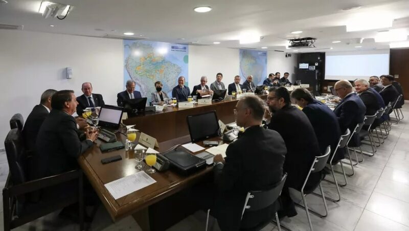 mourao, reuniao, planalto, ignorado