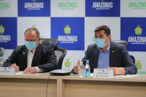 Câmara e Senado cobram explicações de Pazuello sobre vacinação
