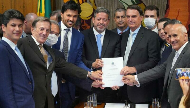 bolsonaro, lira, privatizacao, correios