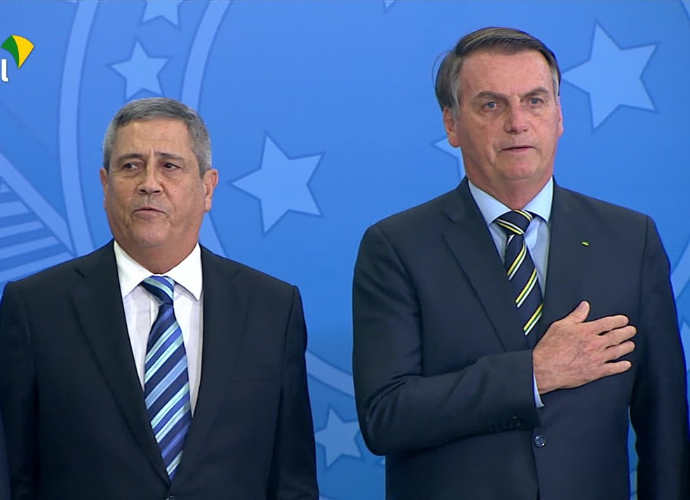 Militares veem Braga Netto como "soldado de Bolsonaro" e paz distante