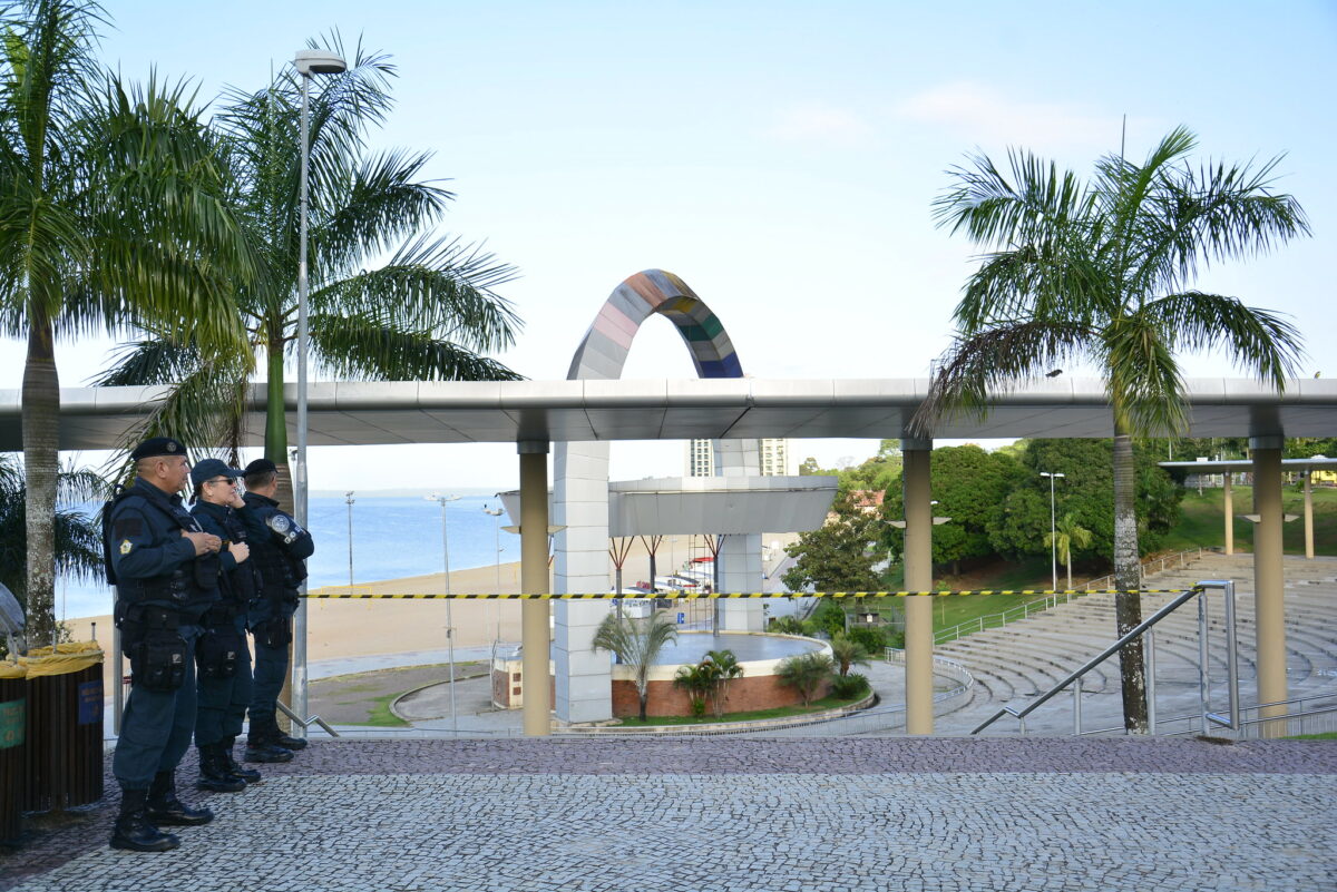 Prefeitura amplia interdição da praia da Ponta Negra até 31 de março