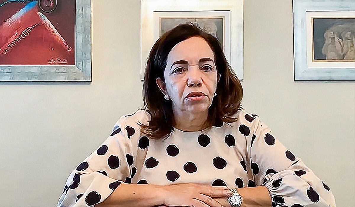 Irmã de ministro Dá última forma àquela outra imagem