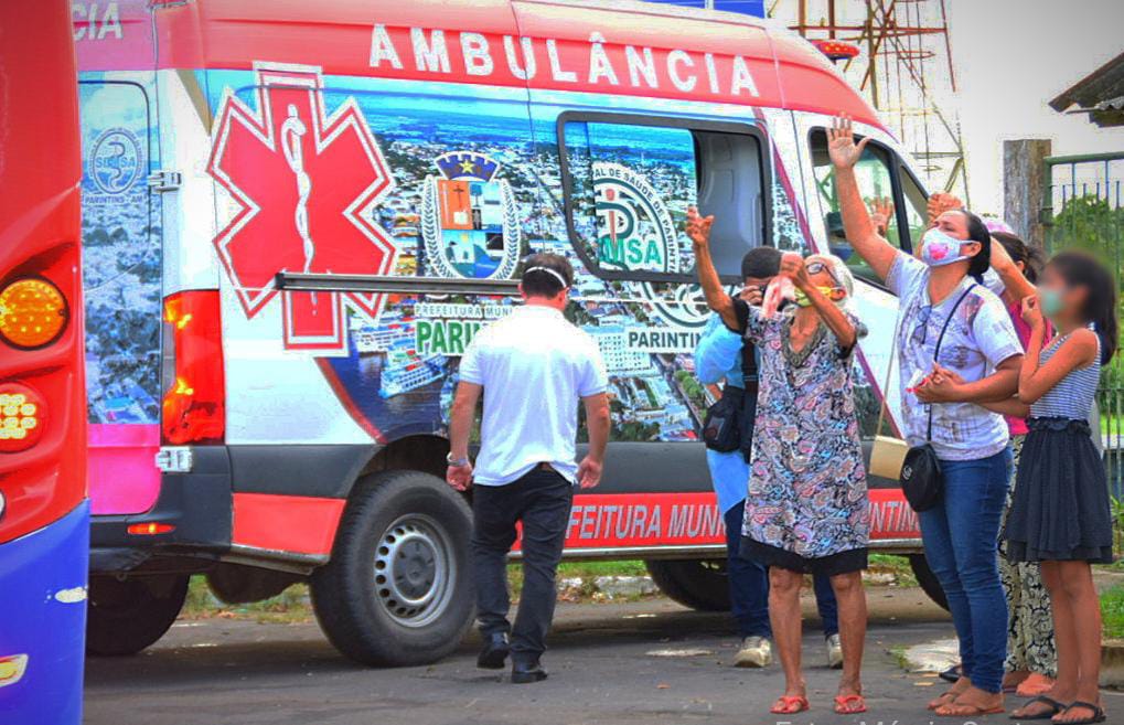 Na contramão do governo, Parintins assevera restrições na cidade