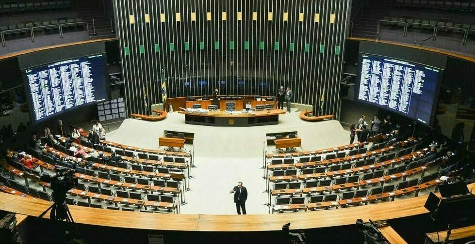 Câmara dos Deputados registra 21 mortes