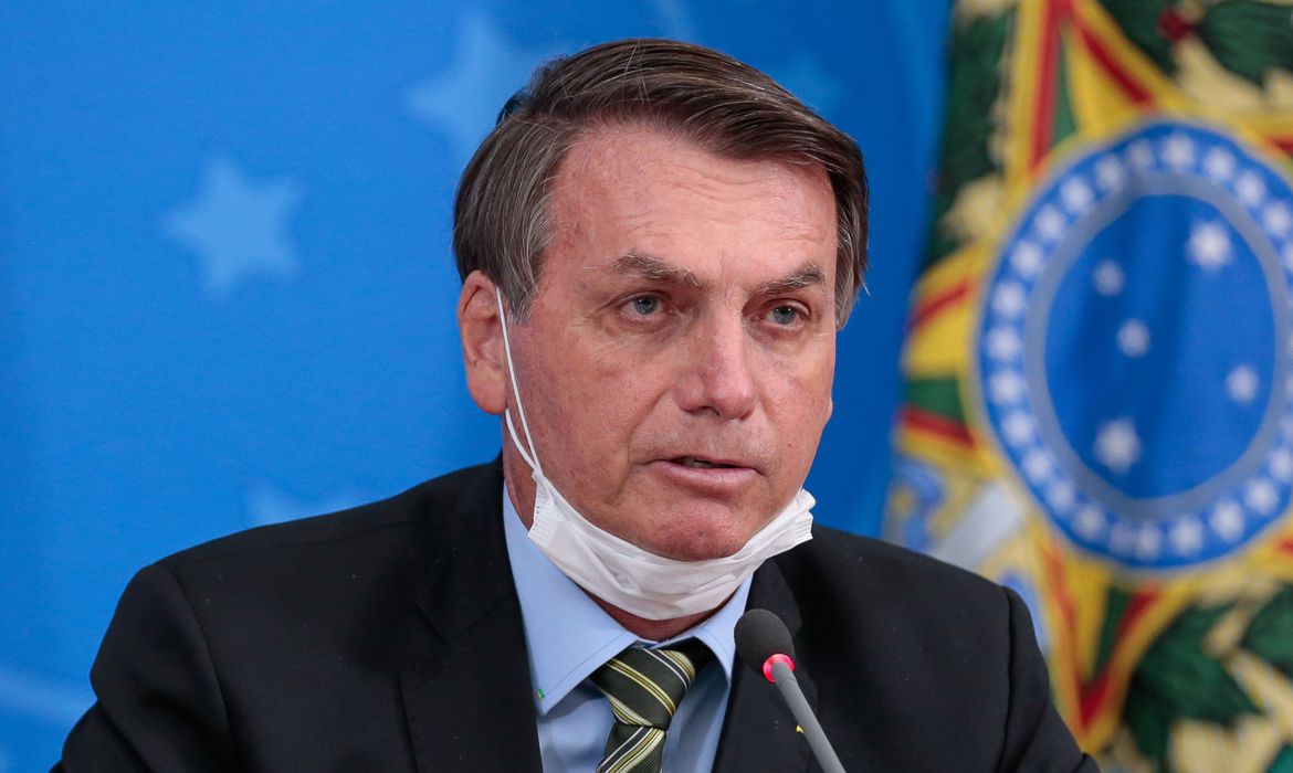 OAB pede à PGR que denuncie Bolsonaro por crimes na gestão da saúde