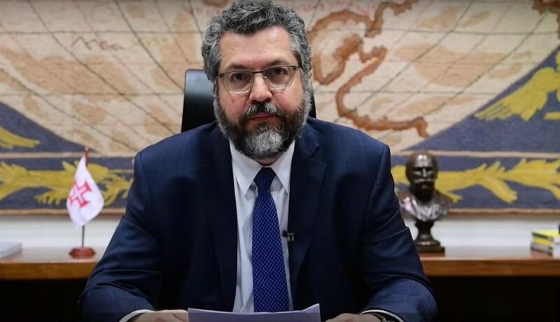 bolsonaro, substituir, ernesto araujo