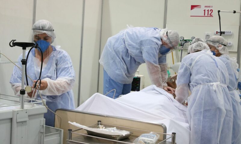 Fevereiro bateu recorde de mortes da covid