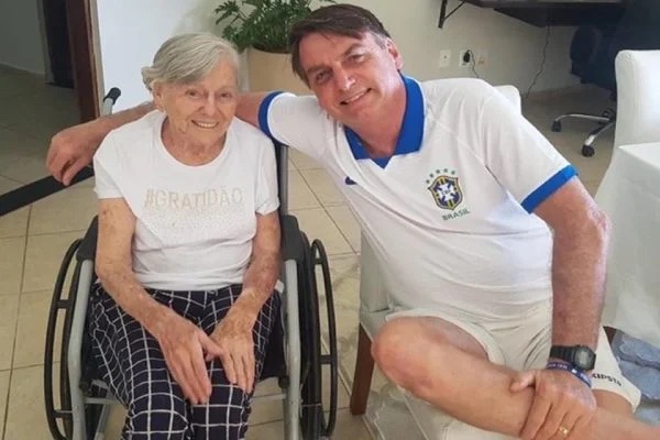 mãe de Bolsonaro