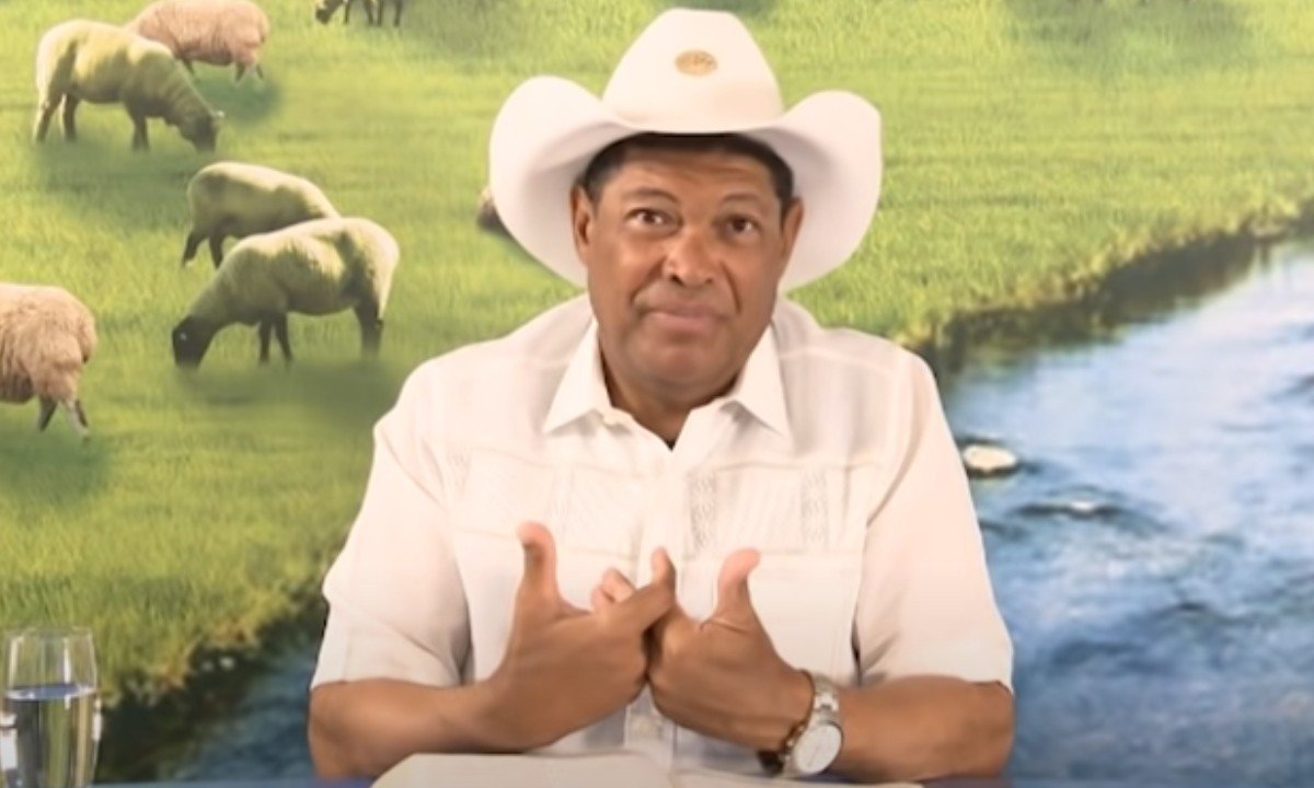 Fundador da Igreja Mundial, Valdemiro Santiago, tem sigilo quebrado