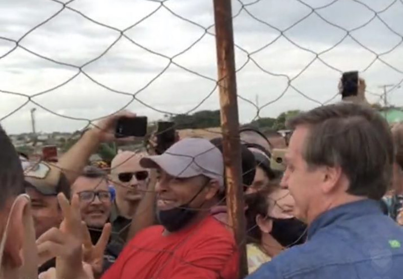 Bolsonaro gastou ao menos R$ 16 milhões em eventos com aglomeração