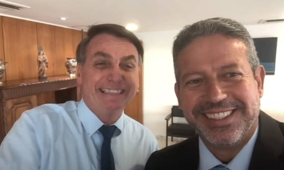 STF intima Bolsonaro e Arthur Lira a se manifestarem sobre impeachment