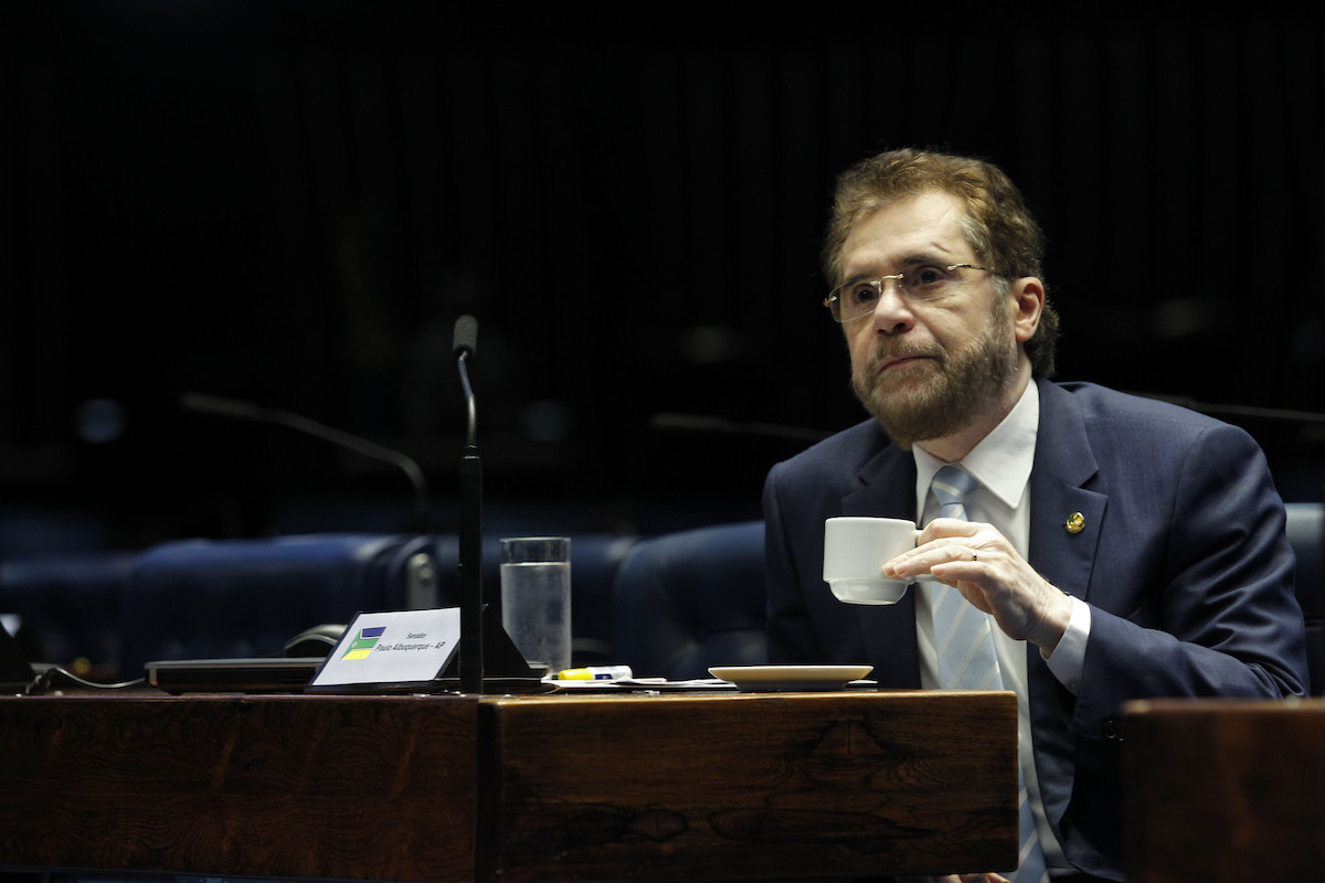 Plínio Valério é parlamentar do Amazonas