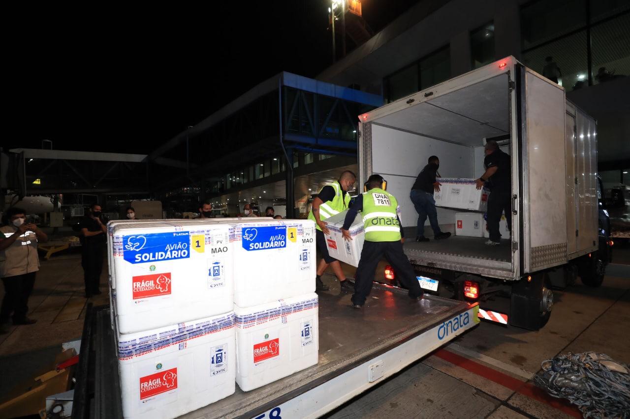 Amazonas recebe 182.650 novas doses de duas vacinas contra coronavírus