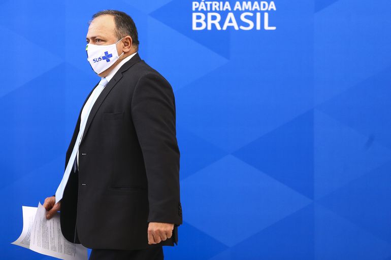 TCU quer punição a Pazuello pelos erros do governo na pandemia