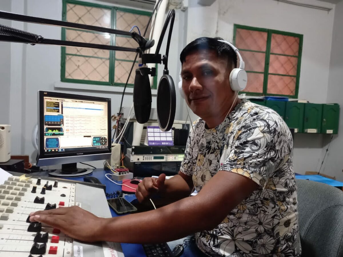Sorteio de alimento como prêmio em rádio faz tanto sucesso que trava zap
