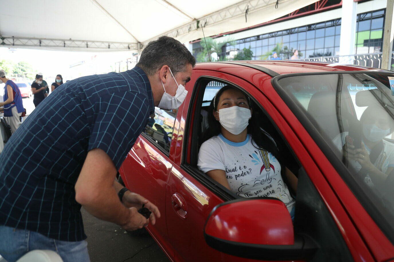 Prefeito vê avanço da vacinação para volta das aulas em Manaus