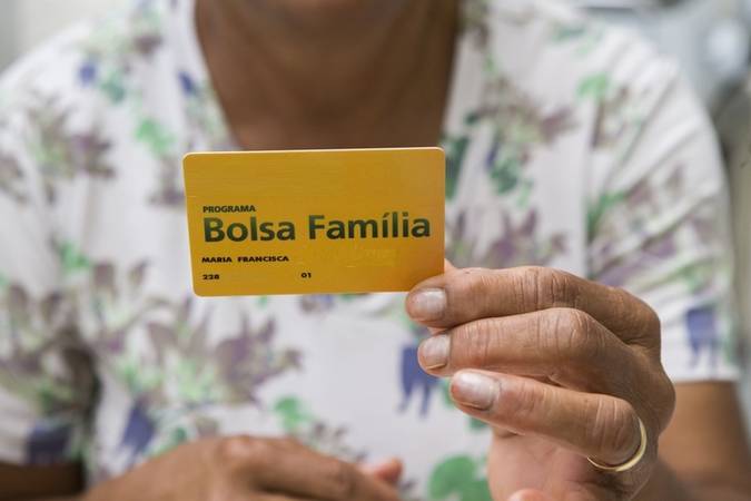 Bolsonaro aguarda votação da MP do Auxílio Brasil