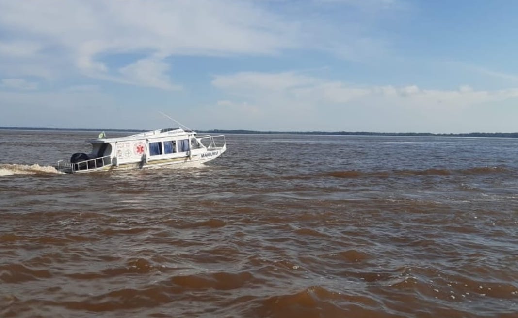 Começa a vazante no maior rio mundo, após recorde na cheia