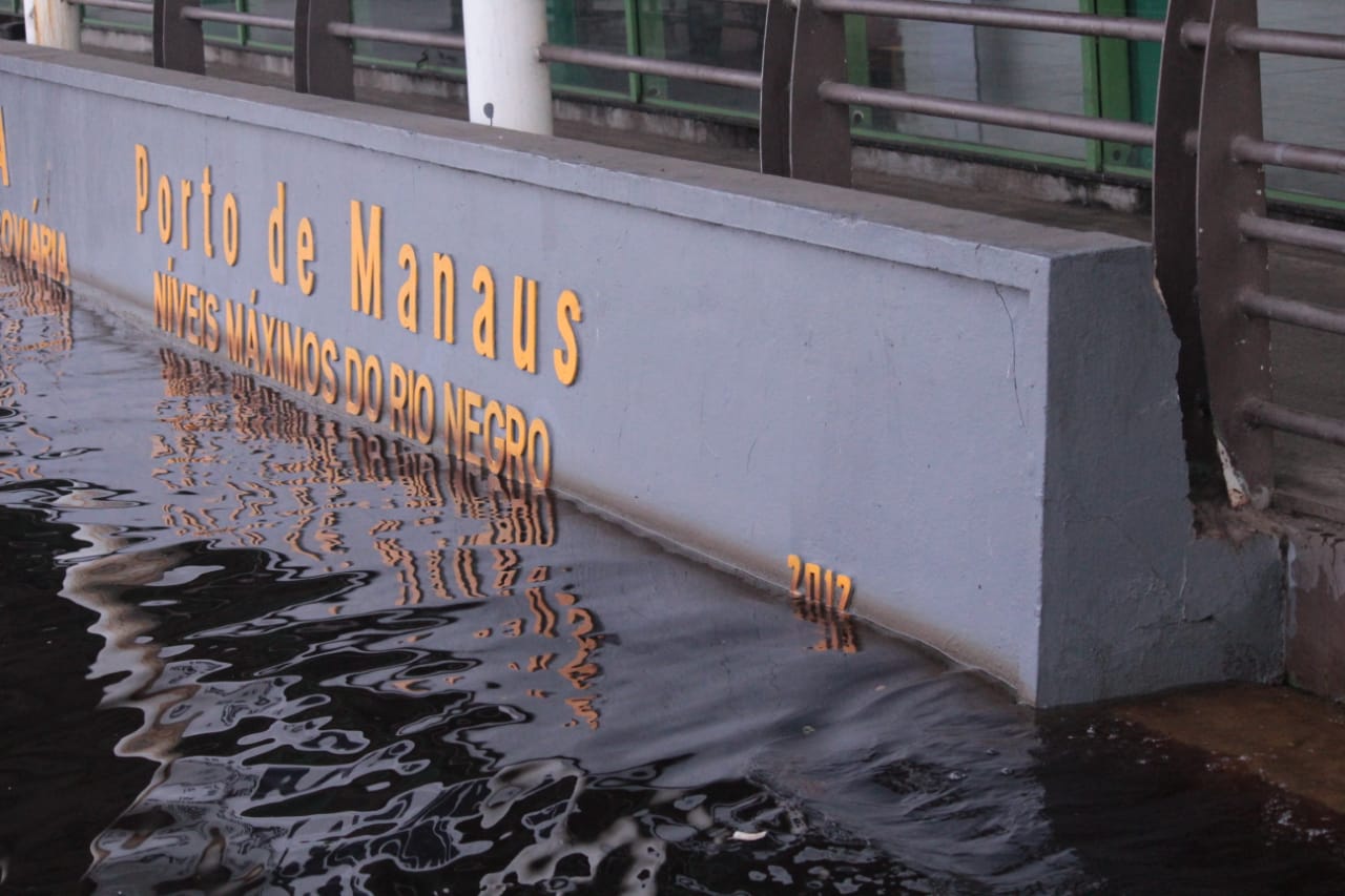 Rio Negro subiu, mas não ultrapassou a marca de 2012